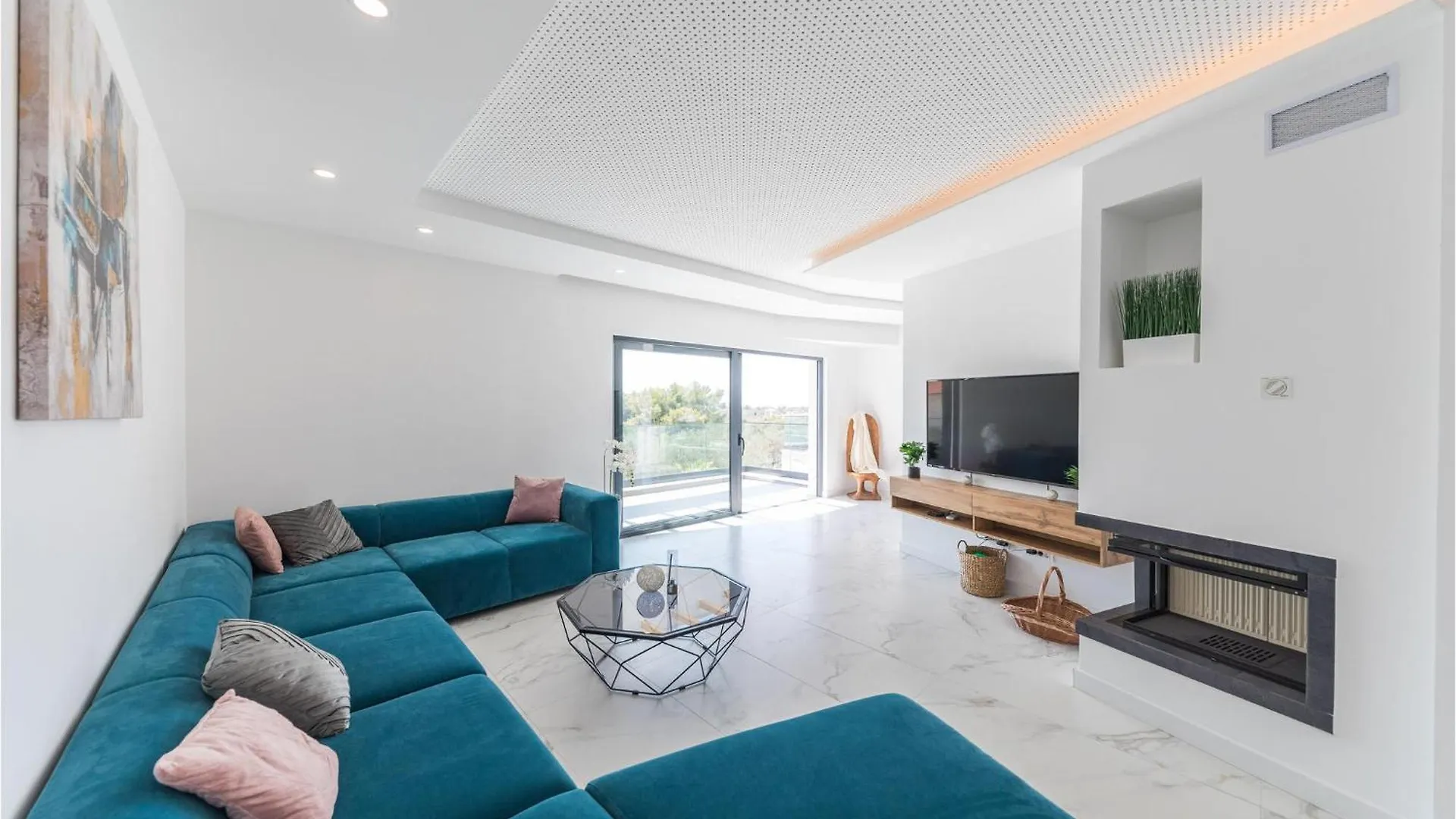 Beautiful Home In Okrug Gornji With Sauna Trogir