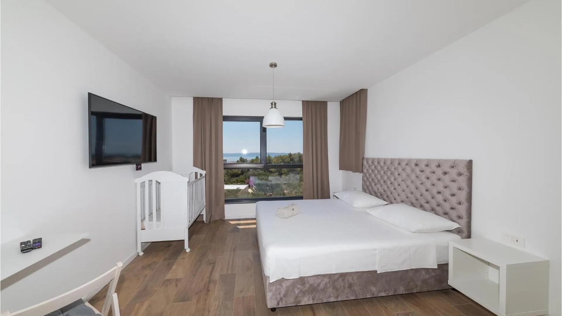 Beautiful Home In Okrug Gornji With Sauna Trogir Holiday home