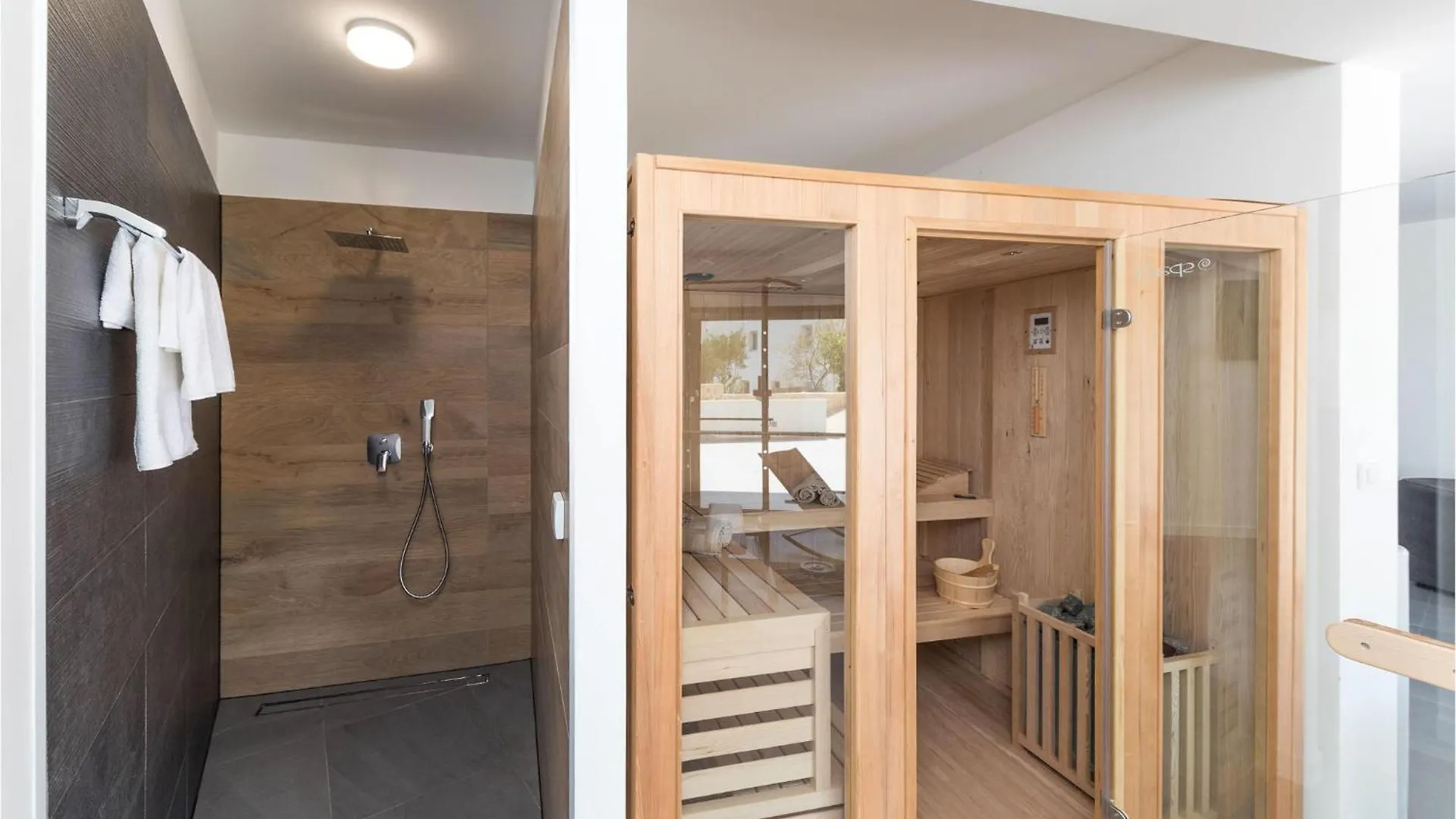 Beautiful Home In Okrug Gornji With Sauna Trogir Holiday home